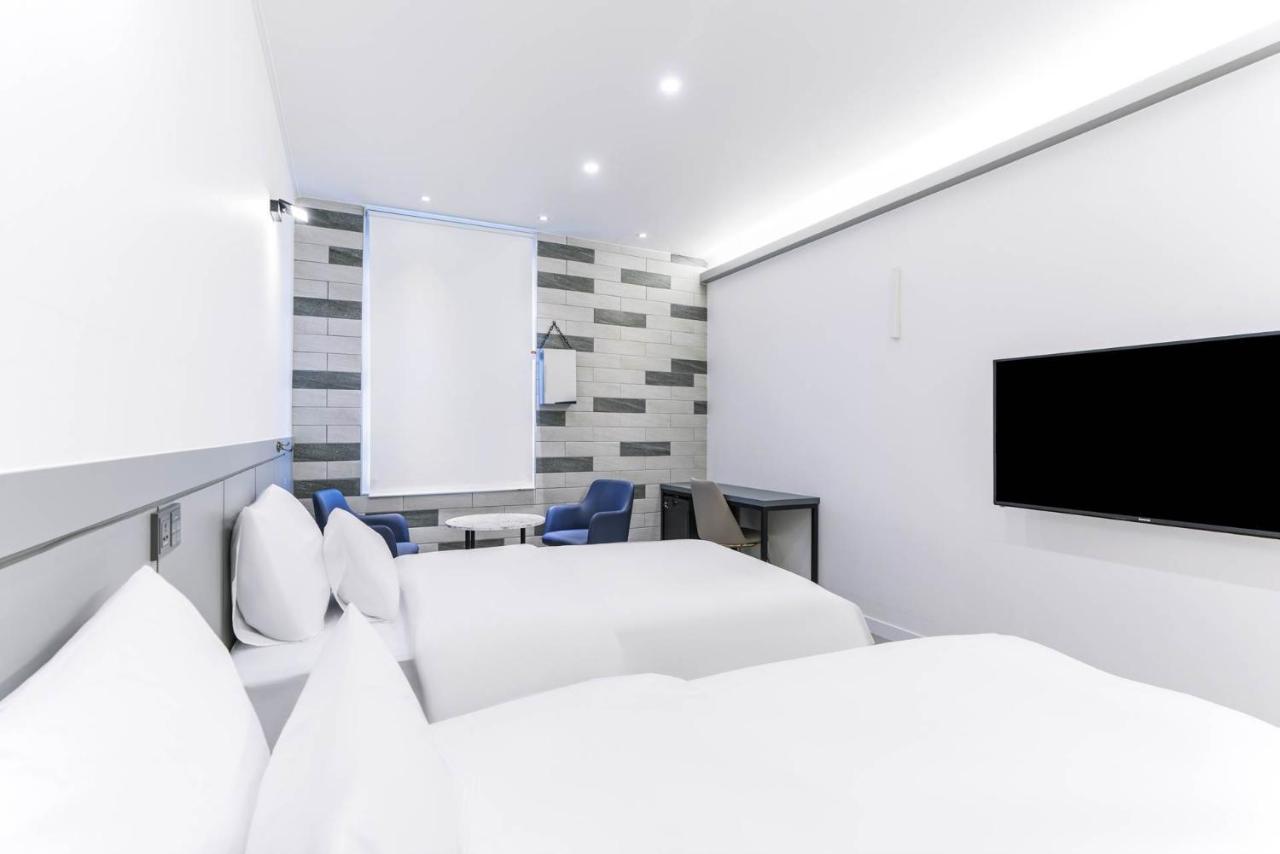 Pyeongtaek Godeok Rich Stay Hotel ภายนอก รูปภาพ