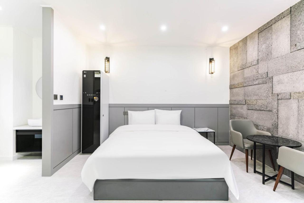 Pyeongtaek Godeok Rich Stay Hotel ภายนอก รูปภาพ