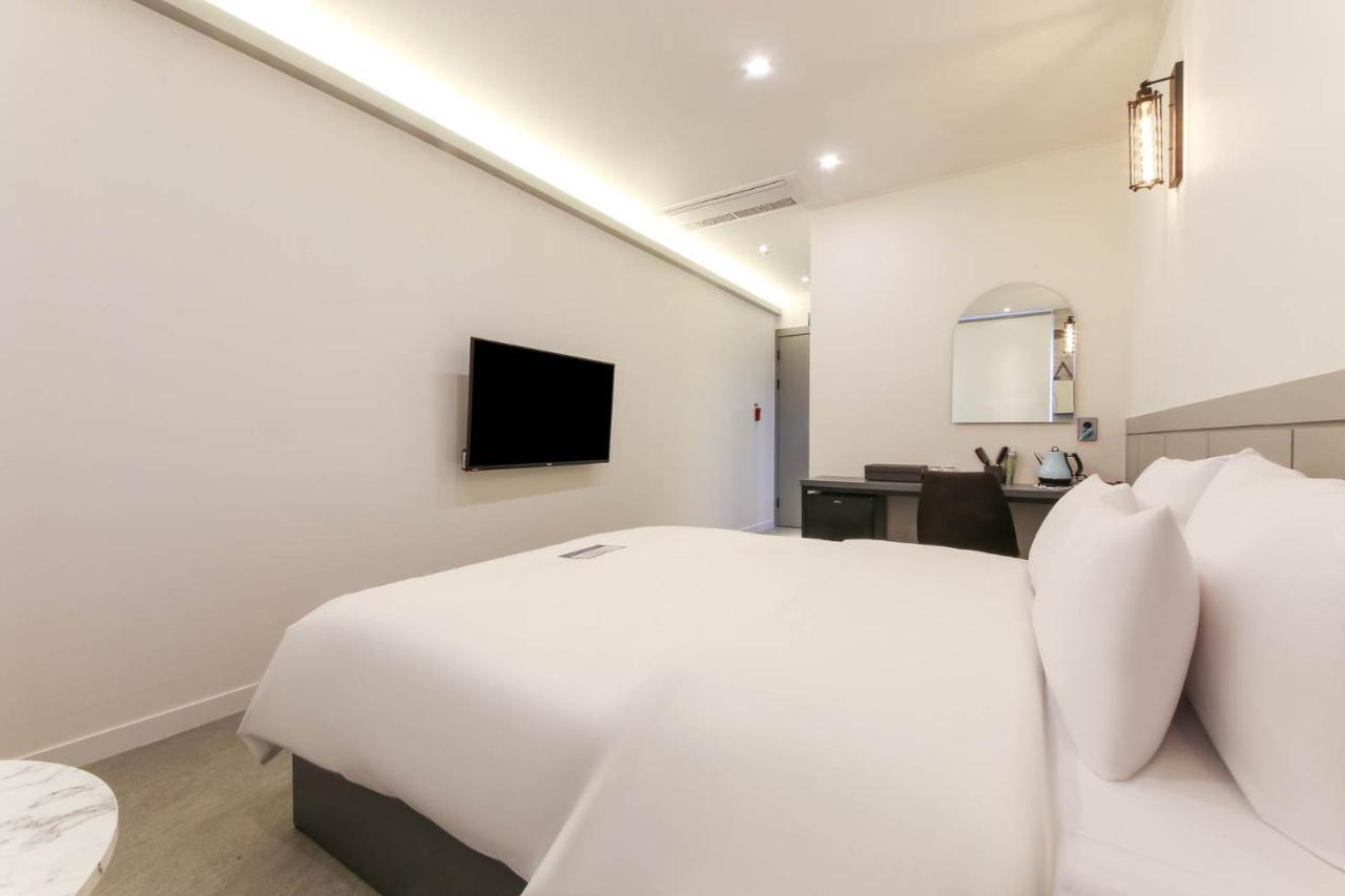 Pyeongtaek Godeok Rich Stay Hotel ภายนอก รูปภาพ