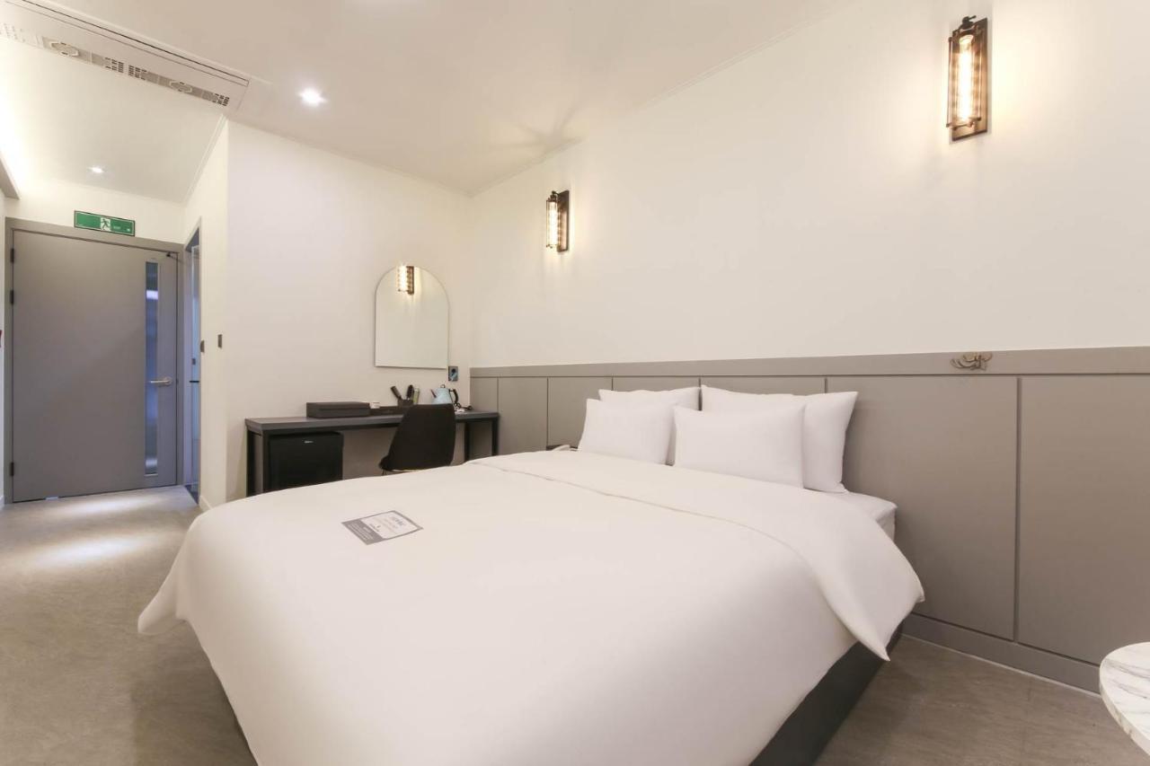 Pyeongtaek Godeok Rich Stay Hotel ภายนอก รูปภาพ