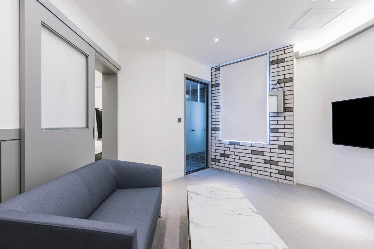 Pyeongtaek Godeok Rich Stay Hotel ภายนอก รูปภาพ